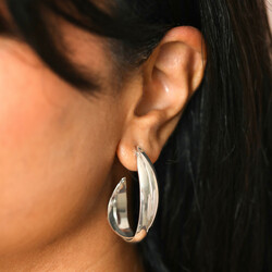 Organic Interlocking Hoop Earrings in Silver