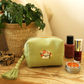 Small Green Linen Wonderful Nana Embroidered Makeup Bag