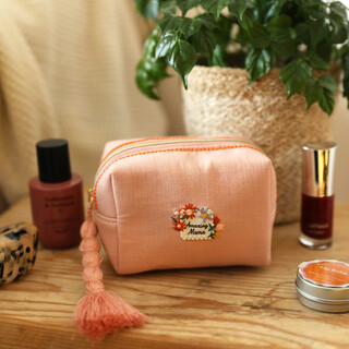 Small Pink Linen Amazing Mama Embroidered Makeup Bag