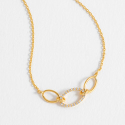 Estella Bartlett Oval Link Chain Necklace in Gold