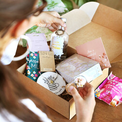 Build Your Own Gift Hamper for Mum
