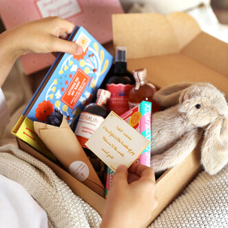 Build Your Own Gift Hamper for New Parents