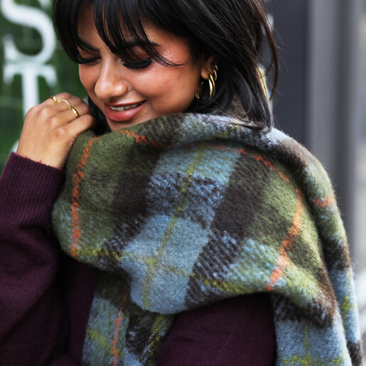 model shot of autumnal scarf