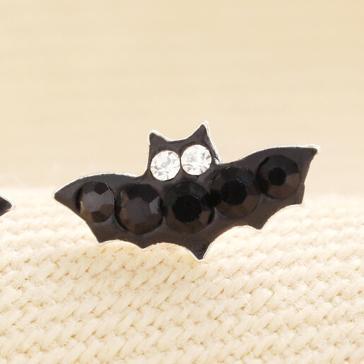 close of up of bat stud