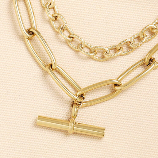 close up of tbar pendant