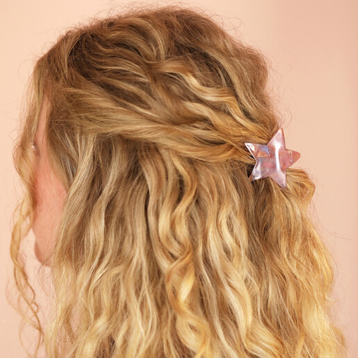 star hair clip on blonde hair 