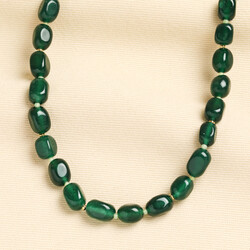 Dark Green Semi Precious Stone Beaded Necklace in Gold