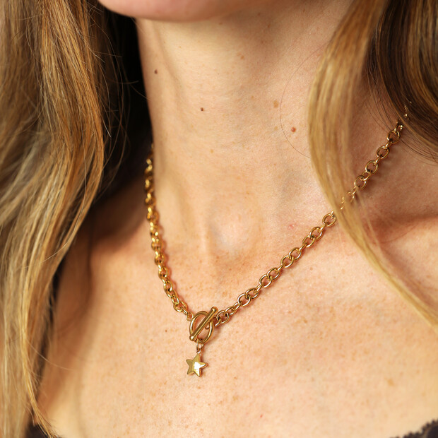 Stainless Steel Chunky T-Bar Star Charm Necklace in Gold