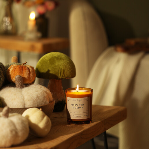 jar candle lifestyle shot