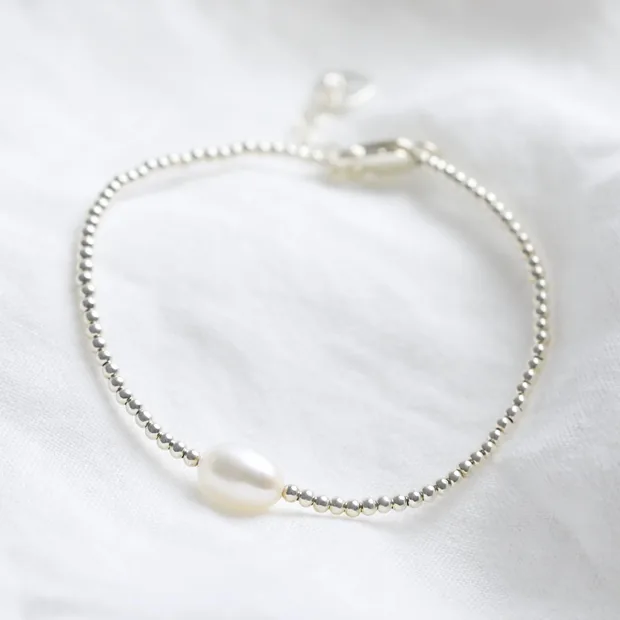 Dainty Seed Bead and Pearl Bracelet in Silver Dainty Seed Bead and Pearl Bracelet in Silver