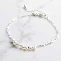 Pearl and Chain Bridesmaid Bracelet in Rose Gold | Lisa Angel