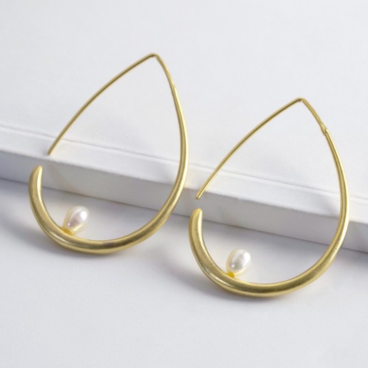 large teardrop pearl earrings