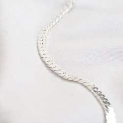 Flat Link Curb Chain Necklace in Silver