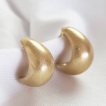 Antique Effect Curved Droplet Stud Earrings in Gold