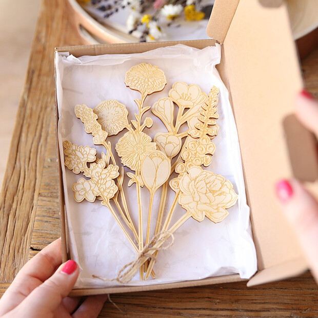 Wooden Flower Bouquet Letterbox Gift Wooden Flower Bouquet Letterbox Gift