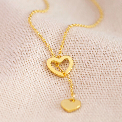 Lisa Angel Mismatched Heart Lariat necklace in Gold close up of clasp
