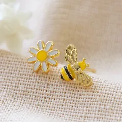 Mismatched Bee and Daisy Stud Earrings in Gold