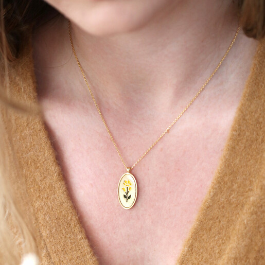 Flower Necklace with Real Seed Card on Model