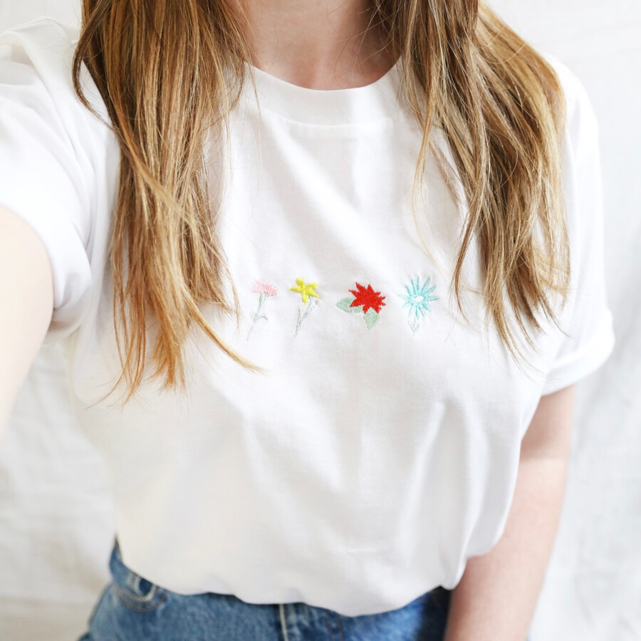 t-shirt with flowers embroidery