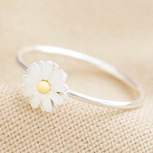 Enamel Daisy Ring S/M (Size N)