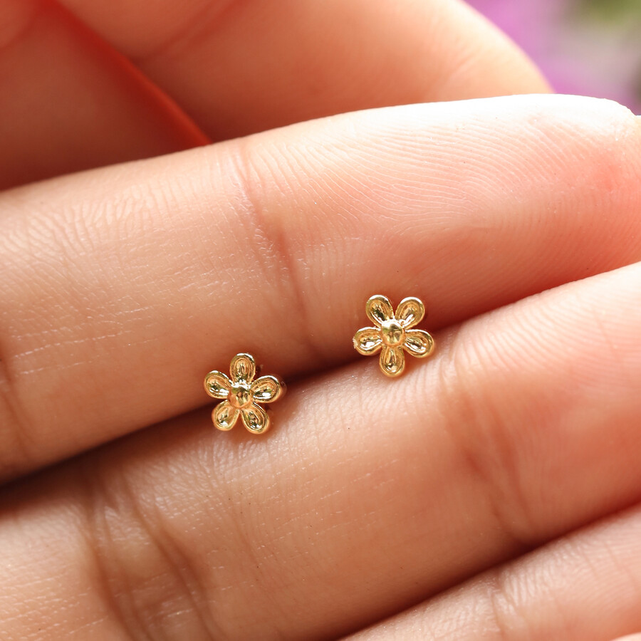 Small gold deals flower earrings