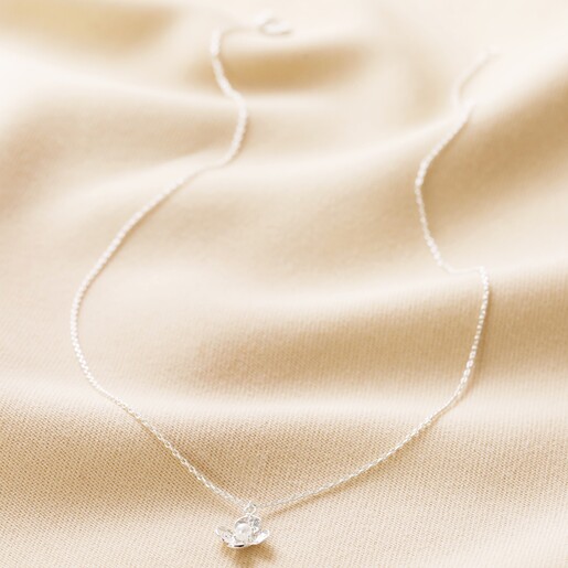Small Flower Necklace with Pearl Centre in Silver Full Length