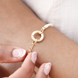 Big Metal London Pearl And Chain Bracelet in Gold