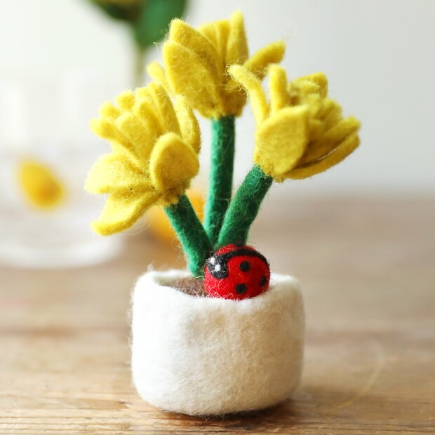 Felt Daffodil Pot Decoration Felt Daffodil Pot Decoration