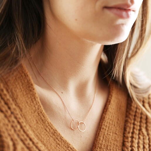 Brushed Interlocking Hoop Necklace in Rose Gold on Model