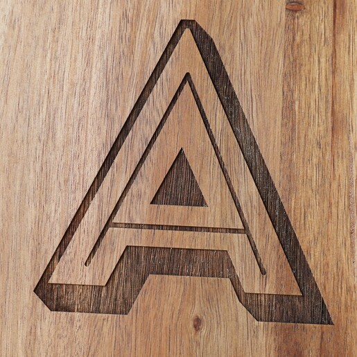 Close Up of Initial on Personalised Initial Pizza Serving Board & Cutter Set