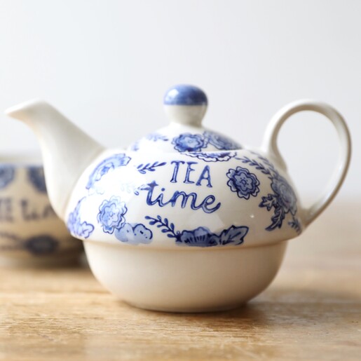 Blue Willow Tea For One Teapot | Sass & Belle | Lisa Angel