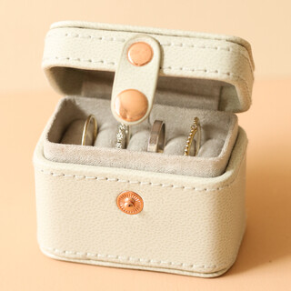 Petite Travel Ring Box in Grey