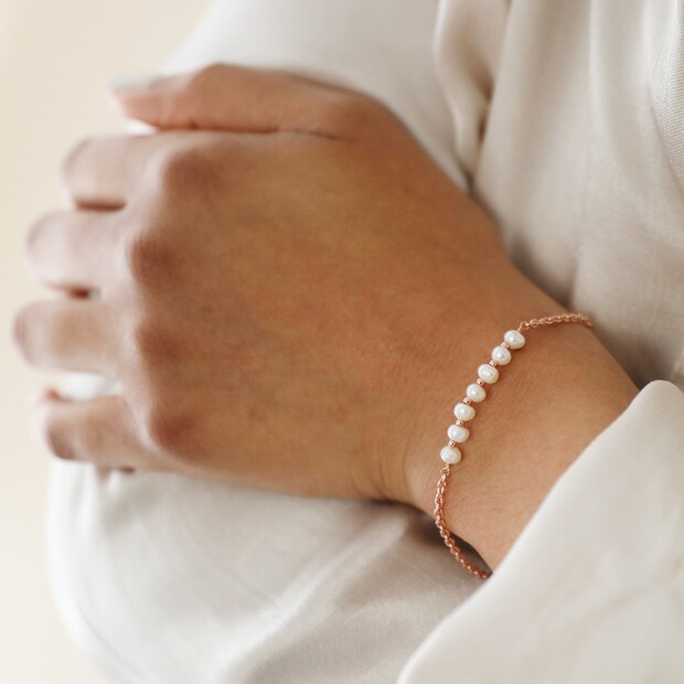 14kt Rose Gold Filled Stackable Beaded Bracelet Adorned with One Fresh -  Kelly and Rose Boutique