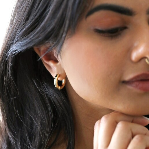 Medium Chunky Hoop Earrings in Gold | Lisa Angel