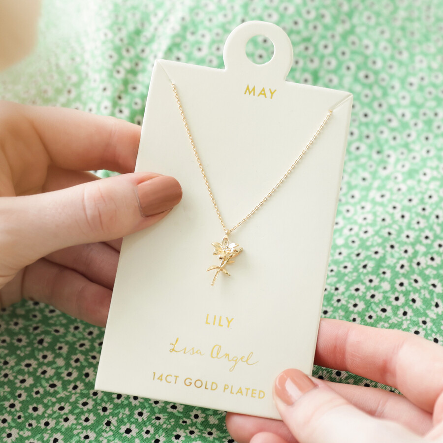 Birth Flower Pendant Necklace in Gold | Lisa Angel