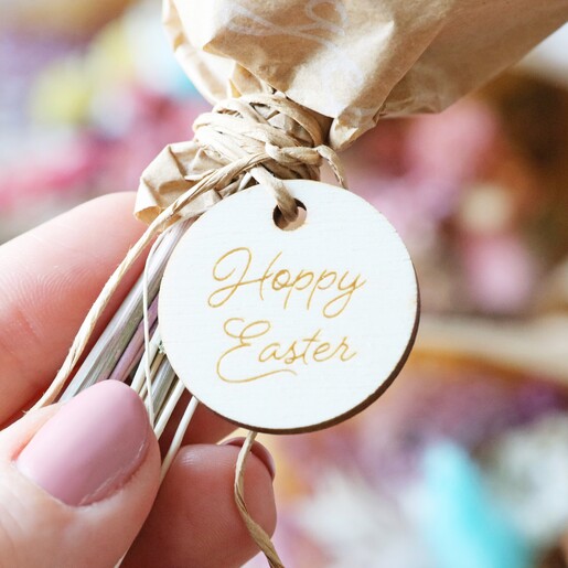 Hoppy Easter Phrase Easter Token Dried Flower Posy
