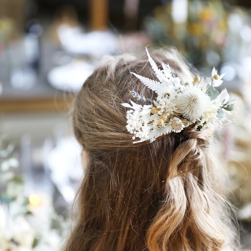 Vintage White Dried Flower Hair Comb