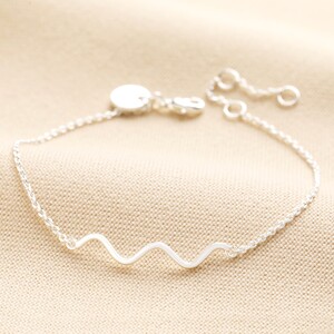 Wavy Lines Chain Bracelet Silver