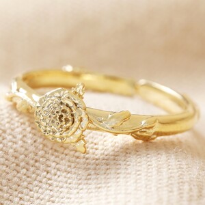 Birth Flower Ring in Gold - October - Marigold