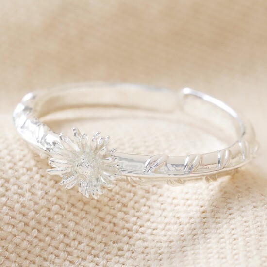 Birth Flower Ring April Daisy Silver