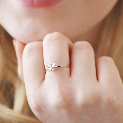 Close Up of Bumblebee Ring From Set of 2 Daisy and Bee Stacking Rings in Silver