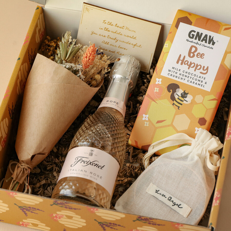 Personalised Champagne - Graduation Label And Chocolates Hamper | Buy  online for UK nationwide delivery | Gifts UK & International
