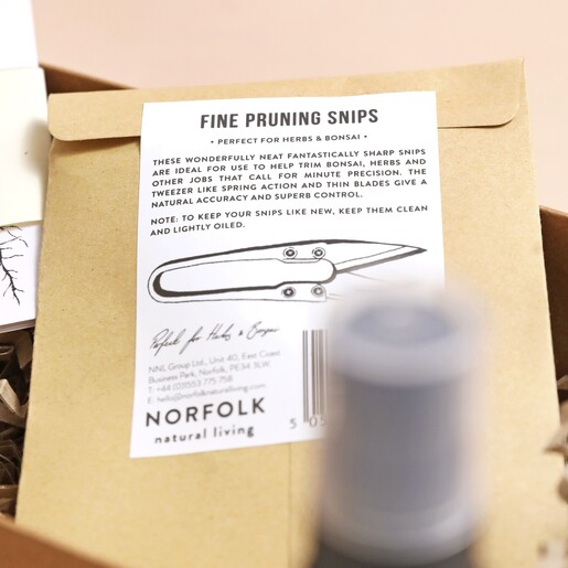 Snips Packet from the Norfolk Natural Living The Gardener's Set