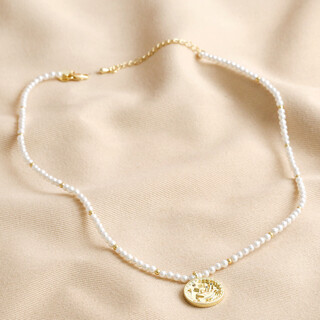 Dove Charm Pearl Beaded Necklace in Gold