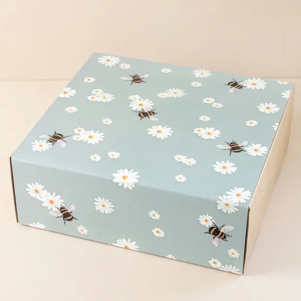 Kraft Gift Box with Bee Daisy Print Sleeve
