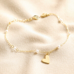 Beaded Pearl Heart Charm Bracelet in Gold