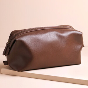 Men's Vegan Leather Wash Bag in Brown