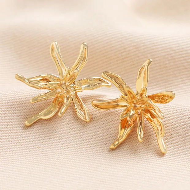 Oversized Sea Flower Stud Earrings in Gold Oversized Sea Flower Stud Earrings in Gold