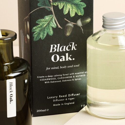 Close Up of Aery Black Oak Reed Diffuser