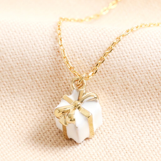 Enamel Present Pendant Necklace in Gold